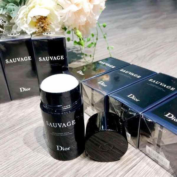 Đặc điểm lăn khử m&ugrave;i Dior Sauvage Deodorant Stick For Men
